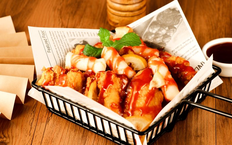 Nashville style extra hot wings at Wing Snob